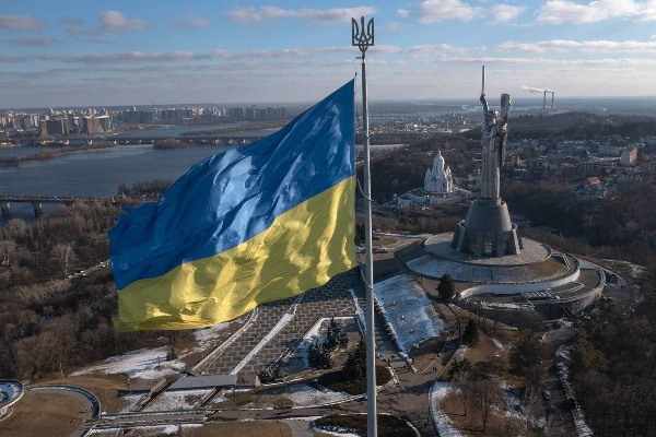  مجسمه سرزمین مادری اوکراین شهر کیف